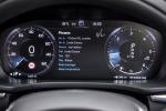 Volvo XC60 D4 Inscription 2017 года (UK)